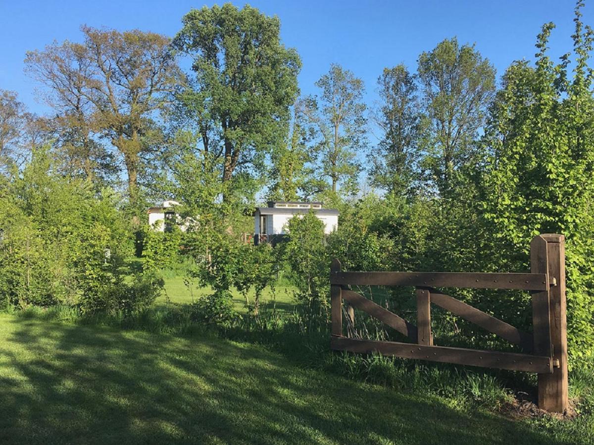 B&B Pipowagen "De Luxe" Op Wellness Camping En B&B Meddo 외부 사진