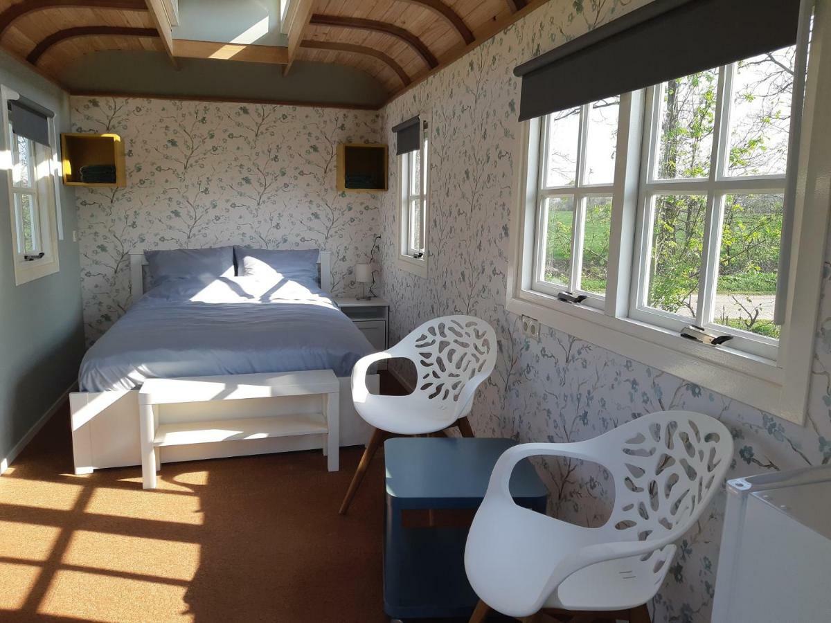B&B Pipowagen "De Luxe" Op Wellness Camping En B&B Meddo 외부 사진